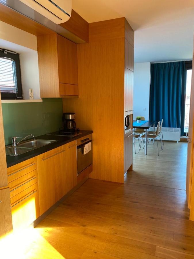 Gemini Superior Apartman & Yacht Balatonlelle Esterno foto